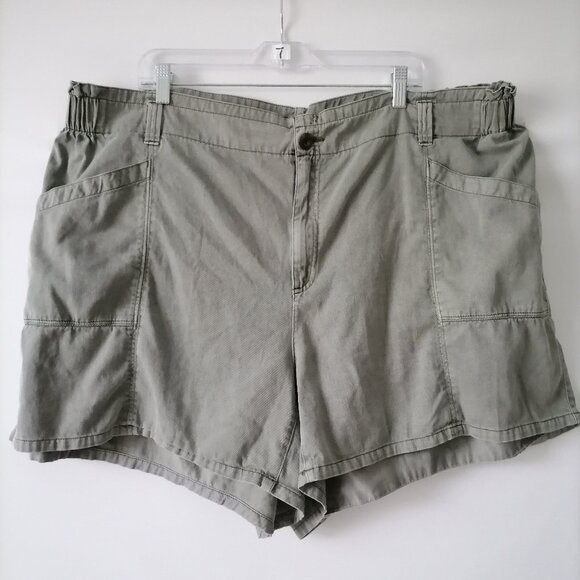 Old Navy Womens Gray High Rise Flat Front Pockets Bermuda Shorts Plus Size 3X - Picture 1 of 6